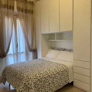 https://downtown-apartment.it-lombardy.com